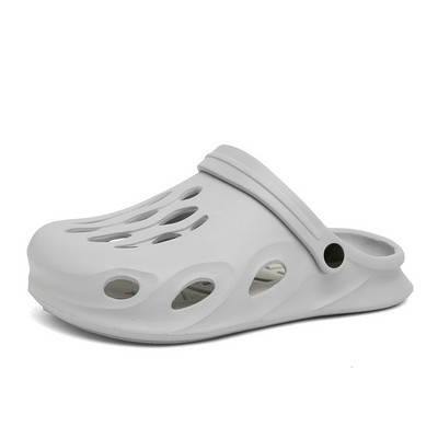 Ljetne nove muške sandale Cipele s rupama Protuklizne papuče za plažu Muške cipele Vanjske papuče Klompe Muške papuče 45 Sandalia