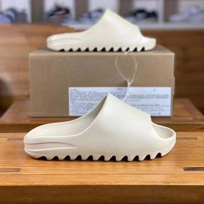 2023 Нова марка сандали чехли Yzy слайдове sand bone glow green mineral pure мъжки дамски чехли размер 36-45 външни нехлъзгащи се обувки