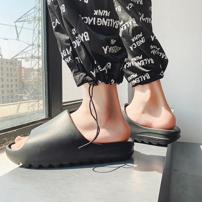 2023. Nove marke sandale papuče Yzy tobogani sand bone glow green mineral pure muške ženske papuče Veličina 36-45 Vanjske cipele koje se ne klize