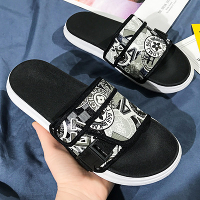 2024 Nove muške papuče Cipele za par Modne ljetne cipele za plažu Prozračne cipele za muškarce Dizajnerske cipele Muške sandalije Tapočki 슬리퍼