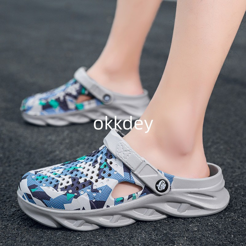 2023 Új nyári papucs Férfi Kültéri Könnyű Wading Férfi Platform Soft Beach Sport Csúszásgátló Designer Replica Papucs traf