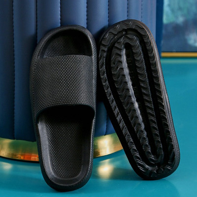 2023. aasta uued meeste sussid, suvised PVC pehmed sussid meestele, õues, paksud libisemisvastased rannasandaalid, vannituba, kodus, plätud