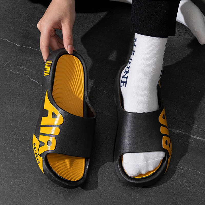 2023. aasta uued meeste sussid, suvised PVC pehmed sussid meestele, õues, paksud libisemisvastased rannasandaalid, vannituba, kodus, plätud