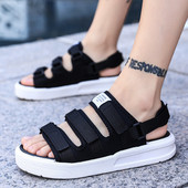 Nyári férfi szandál Kényelmes könnyű alkalmi római cipők csúszásmentes strandcipők kiváló minőségű férfi cipők flip-flop szandálok