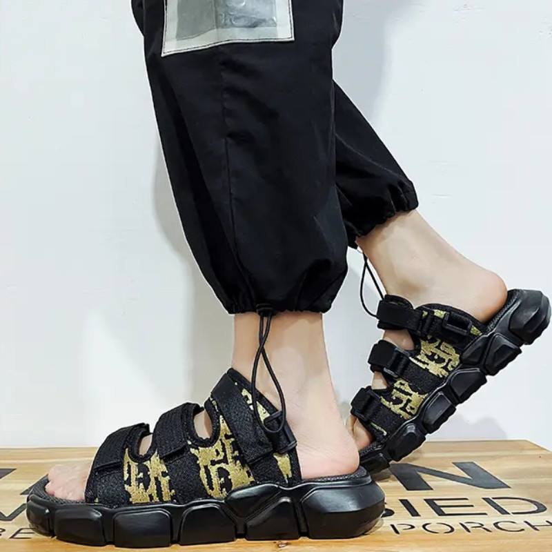 Platvorm Meeste sandaalid vabaaja veekindel õues Mugavad trendikad jalatsid Hingavad rannasandaalid Kevadsuvi Põhiline