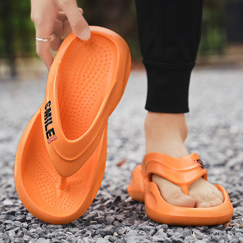 2024 NOI Șlapi pentru bărbați Papuci de casă pentru interior, confortabili, cu talpă moale, groase, Sandale de plajă pentru bărbați, papuci de casă anti-alunecare pentru bărbați 45 46