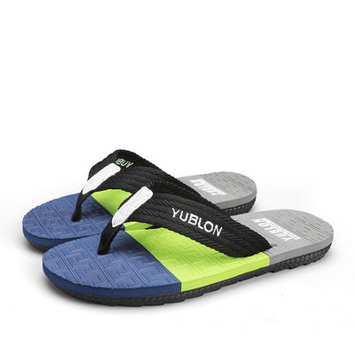 Olcsó akciós férfi papucs 2023 nyári könnyű férfi strandcipők divatos kényelmes lapos férfi papucsok Chinelo Masculino