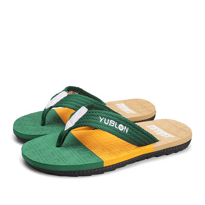 Olcsó akciós férfi papucs 2023 nyári könnyű férfi strandcipők divatos kényelmes lapos férfi papucsok Chinelo Masculino