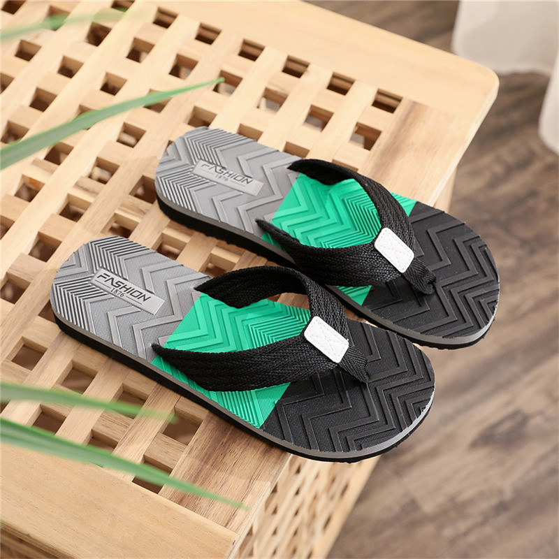 Nove jeftine muške japanke Ljeto 2023. Vanjske papuče za plažu Muške lagane neklizajuće japanke Muške papuče chinelo masculino