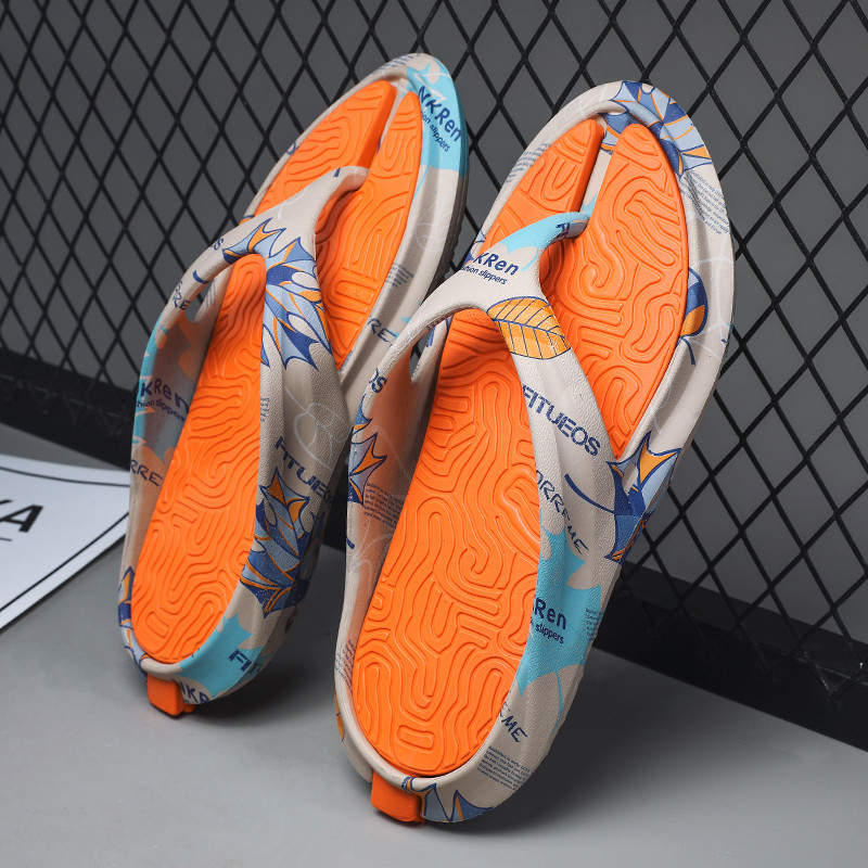 Kvaliteetsed meeste plätud välissussid siseruumides rannas meeste pehme paksu põhjaga libisemiskindlad vannitoasussid kingad meeste sandaalid