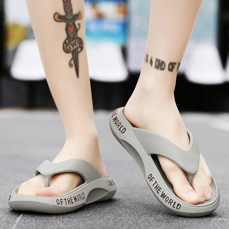 2023. aasta uued meeste plätud Meeste liugused Toassandaalid Meeste sussid Pehme põhjaga kodukingad Rannasussid plätud