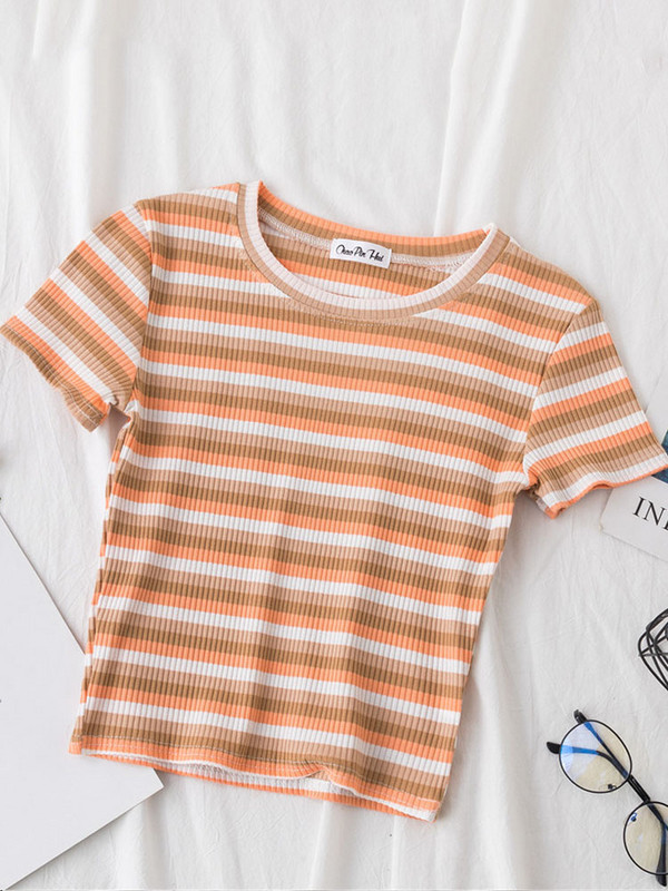 Uus T-särk naiste vikerkaare triibulised topid Slim Fit t-särk Harajuku T-särk Suvine lühikeste varrukatega Korea T-särk naiselik riided Topid