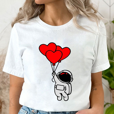 Naiste T-särk Casual Kawaii Astronaut Heart Print T-särk Heart Love Space T-särgid Vabaaja naiste riided Mustad topid