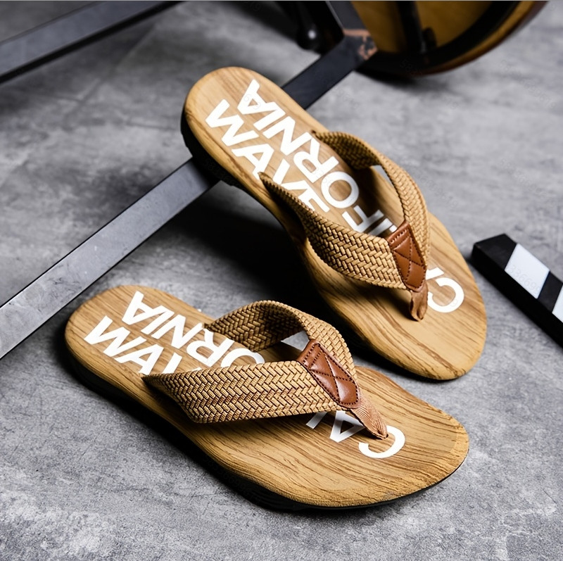 Noua moda de vara Papuci usori pentru barbati Papuci casual respirabili pentru interior si exterior