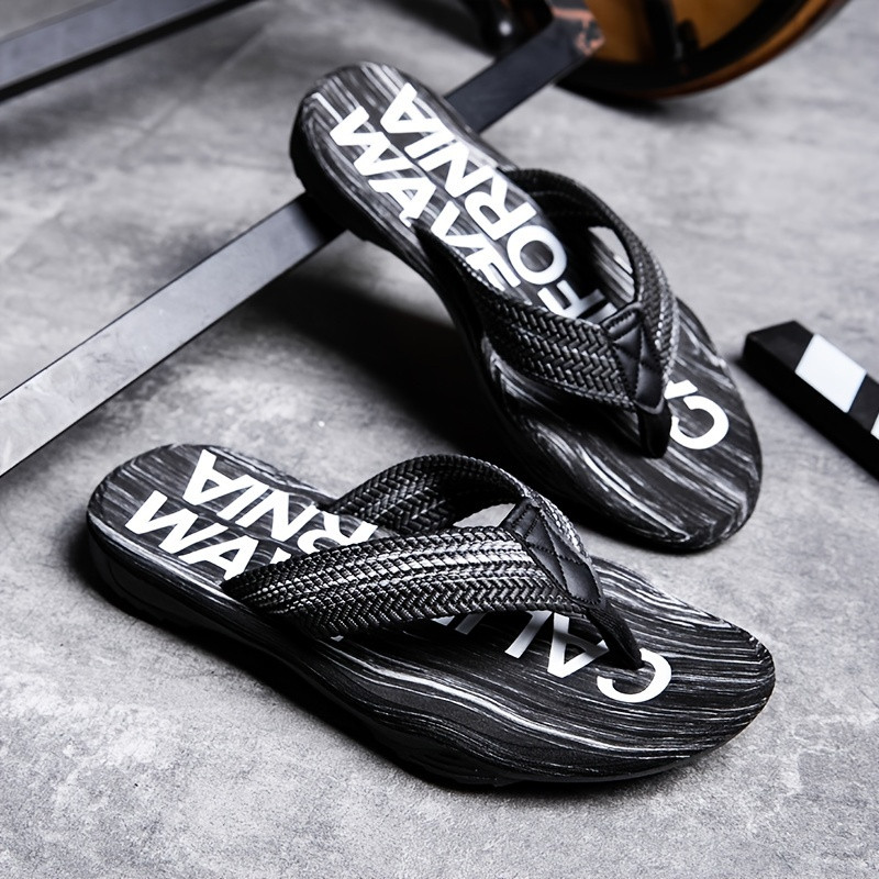 Noua moda de vara Papuci usori pentru barbati Papuci casual respirabili pentru interior si exterior