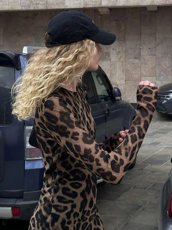 Leopardimustriline pitsist naiste minikleit Seksikas Empire O-kaelusega pikkade varrukatega Empire naiste kleidid 2024. aasta kevadsuve moerõivas