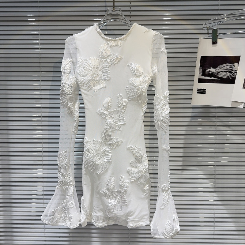 PREPOMP 2023. Zimska nova kolekcija dugih širokih rukava s izvezenim cvjetnim leđima, izdubljena bež kratka haljina za žene GM699