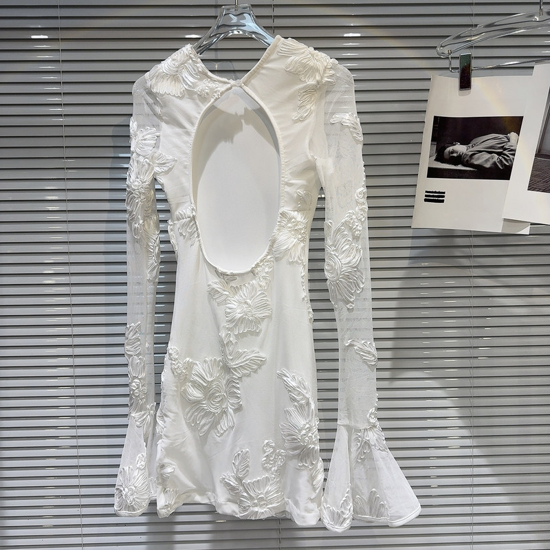 PREPOMP 2023. Zimska nova kolekcija dugih širokih rukava s izvezenim cvjetnim leđima, izdubljena bež kratka haljina za žene GM699