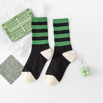 1 par pamučnih modnih hip hop muških ženskih uniseks čarapa Harajuku mlada djevojka dama karirano Klizanje šahovnica Vesele čarape Smiješne Sokken