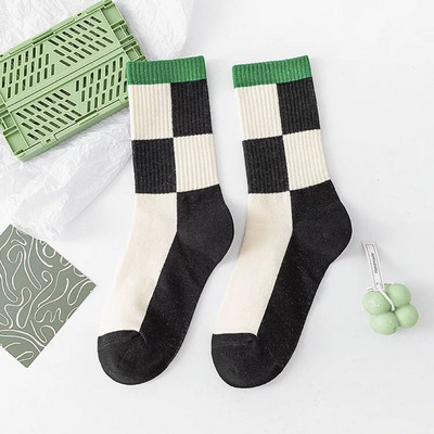 1 par pamučnih modnih hip hop muških ženskih uniseks čarapa Harajuku mlada djevojka dama karirano Klizanje šahovnica Vesele čarape Smiješne Sokken