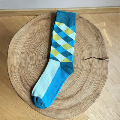 1paar uus meeste naiste puuvillased sokid vabaaja värvilised sokid meeskonna tänava rula sokid õnnelikud naljakad Harajuku sox meias