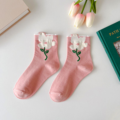 1 paar naiste sokke Jaapani Korea stiilis multikas lillekommid Harajuku Kawaii keskmise toruga sokid hingavad vabaaja lühikesed sokid