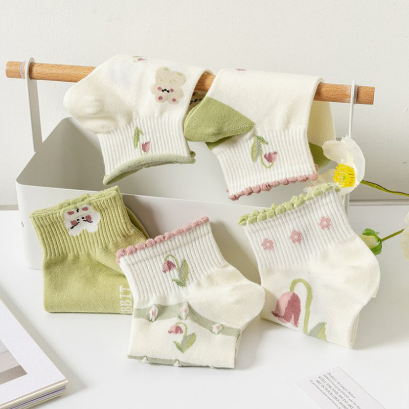 5 paari/pakend Naiste sokid armsad lühikesed lilled pahkluu nähtamatud paadpitssokid multifilmid lilled sokid kaltsetiinid hingavad suvi