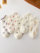 5 paari naiste ümara kaelaga lühikesed sokid Moodsad mitmekülgsed armsad trükitud sokid Kerged ja hingavad suvised pahkluu sokid