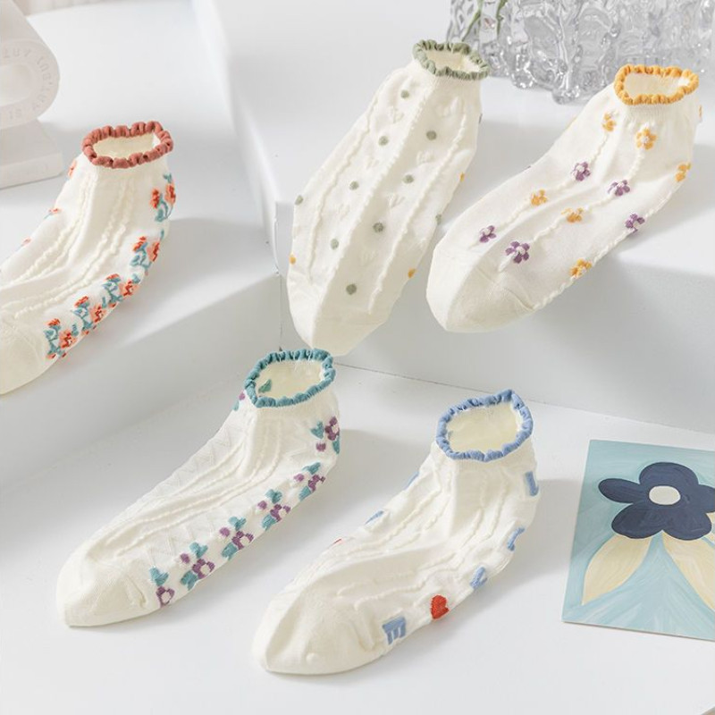 5paari /partii pahkluu sokid naistele, värvilised No Show madala lõikega nähtamatu puuvillane õhuke libisemisvastane silikoon hingav kõndiv valge