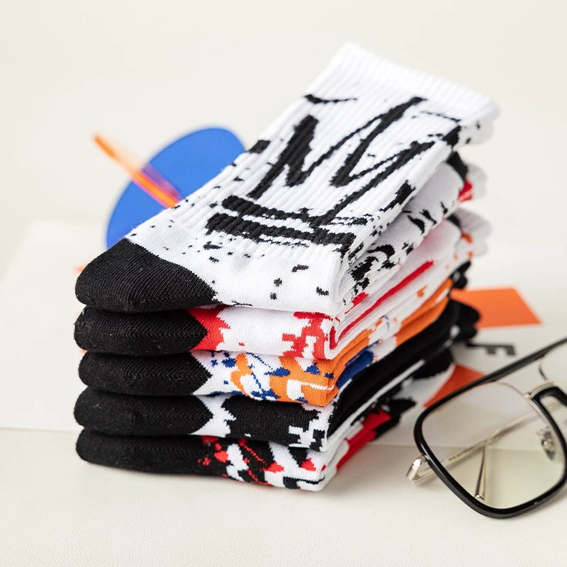 Nove Harajuku modne čarape Muški trend Košarkaške sportske čarape Hip-hop duge cijevi visoke čarape Tide Brand Street Skateboard čarape