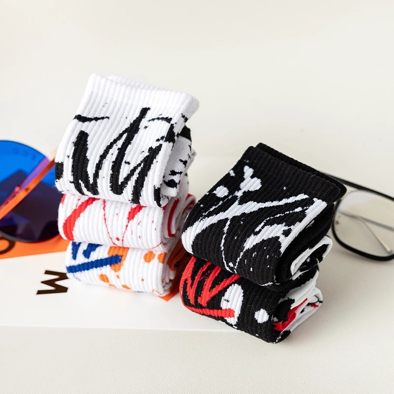 Nove Harajuku modne čarape Muški trend Košarkaške sportske čarape Hip-hop duge cijevi visoke čarape Tide Brand Street Skateboard čarape