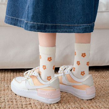 Винтидж цветя в японски стил Kawaii Бродирани чорапи Дамски пролетни и летни памучни дълги чорапи Къси чорапи със средна тръба Забавни чорапи
