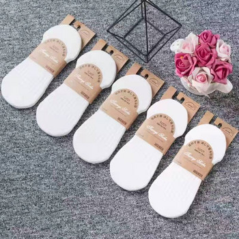 5 чифта / лот Дамски силиконови неплъзгащи се невидими чорапи Дамски летни едноцветни чорапи с лодка на глезена Дамски мек памучен чорап Дишащ