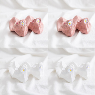 Lot od 4 para Ženske čarape Djevojčice Vez Japanski Soild Kawaii Proljeće Ljeto Tratinčice Papuče Pamuk Nevidljivi slatki set Cvjetni