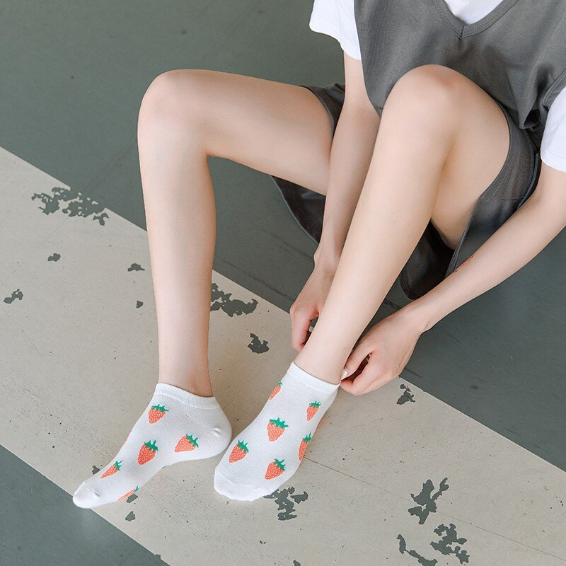 5 paari naiste naljakaid sokke Kevadised ja sügisesed puuviljasokid Avokaado Sidrun, Maasikas Banaan Harajuku vabaaja sokid