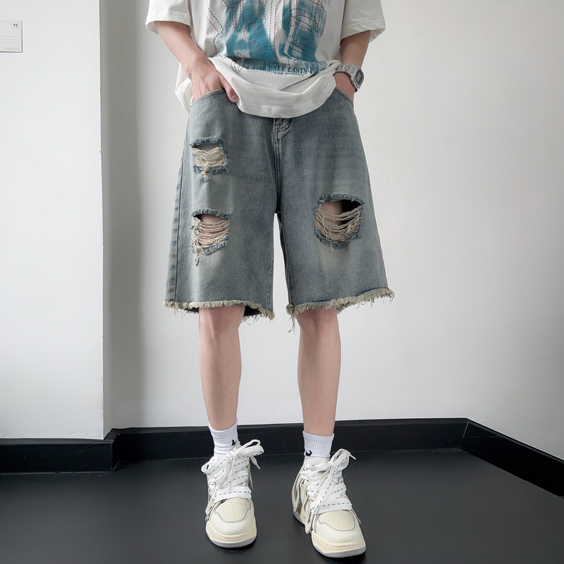 Nyári új, táskás férfi 2023-as egyenes farmer rövidnadrág koreai stílusú divat, laza, lyukas rövid farmernadrág férfi kék S-2XL