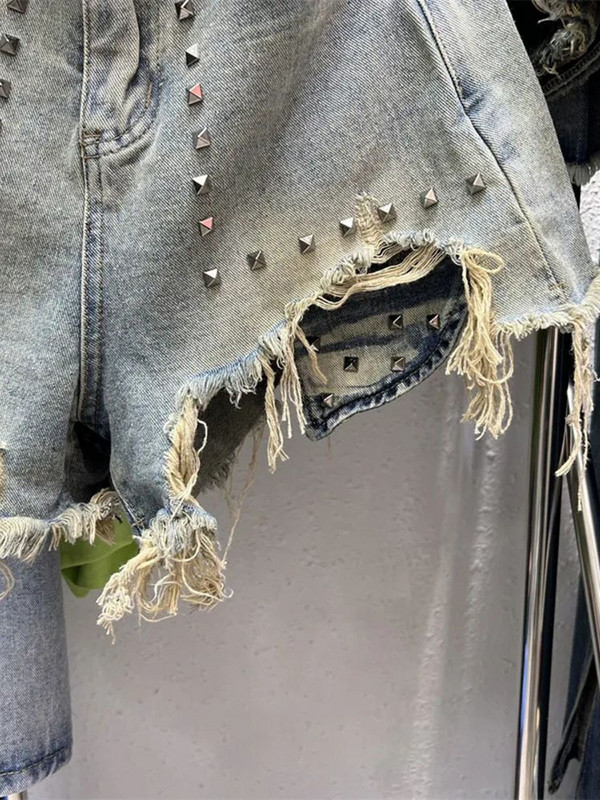 [EWQ] Modne traper kratke hlače s europskim zakovicama za žene velike veličine, kratke hlače A kroja s resicama, 2024., proljeće ljeto 16U8996