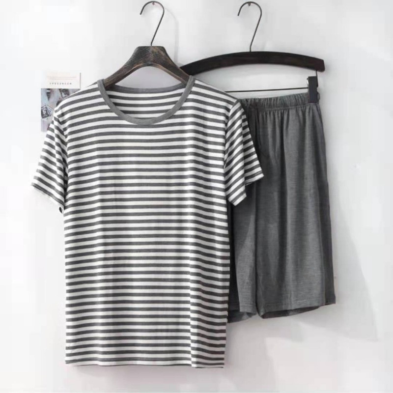 Vīriešu atpūtas apģērbs Vasaras plānas modālas svītras īsām piedurknēm šorti Ērts pidžamu komplekts ar O veida kakla izgriezumu, vienkārša un ērta pidžama 2gab.