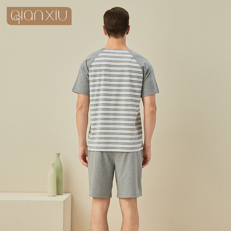Svītrainas vīriešu pidžamas Vīriešu svītrains trikotāžas kokvilnas mājas uzvalks vasaras mājai Vienkārša stila vīriešu pidžamas svītraina vīriešu pidžama