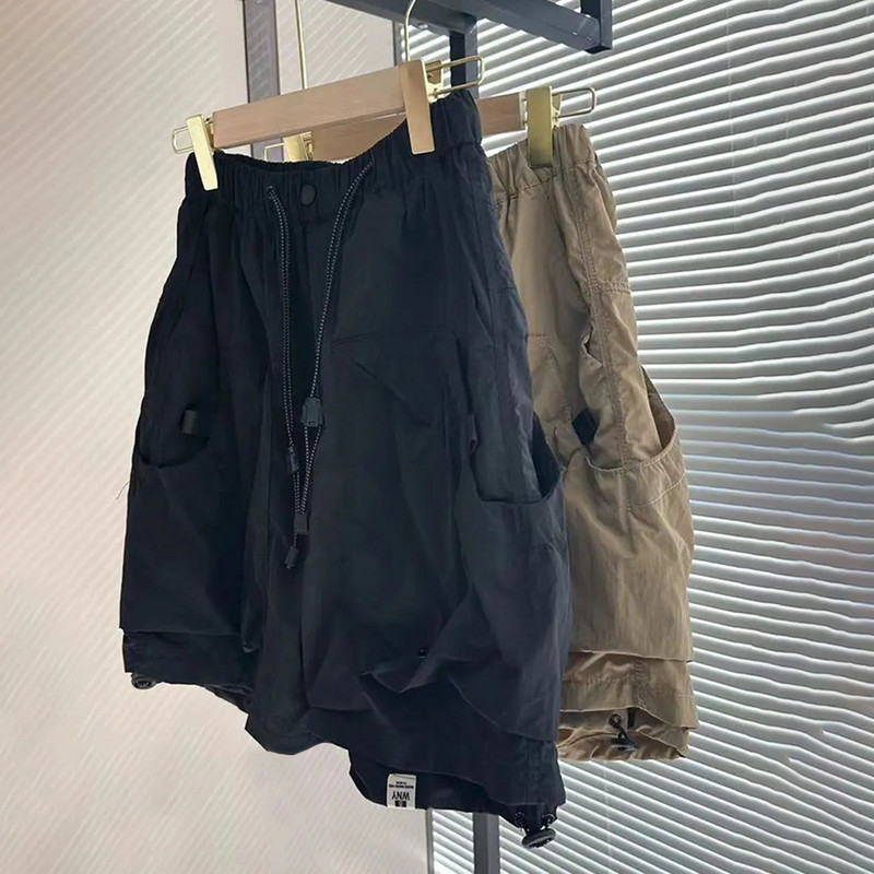 Férfi alkalmi laza rövidnadrágok 2024 nyári High Street Workwear Funkcionális rövidnadrágok Straight Trend Sport divat Egyenes férfi nadrágok