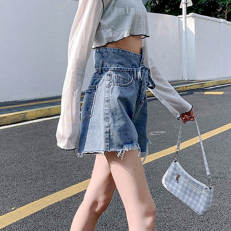 Sieviešu šorti korejiešu stila pogām ar augstu vidukli. Pogas ar augstu vidukli Pogas kabatas, izplatītas Vispārpiemērots Solid Leisure Denim Ins S-5XL Sievišķīgs vasaras šiks Jauns