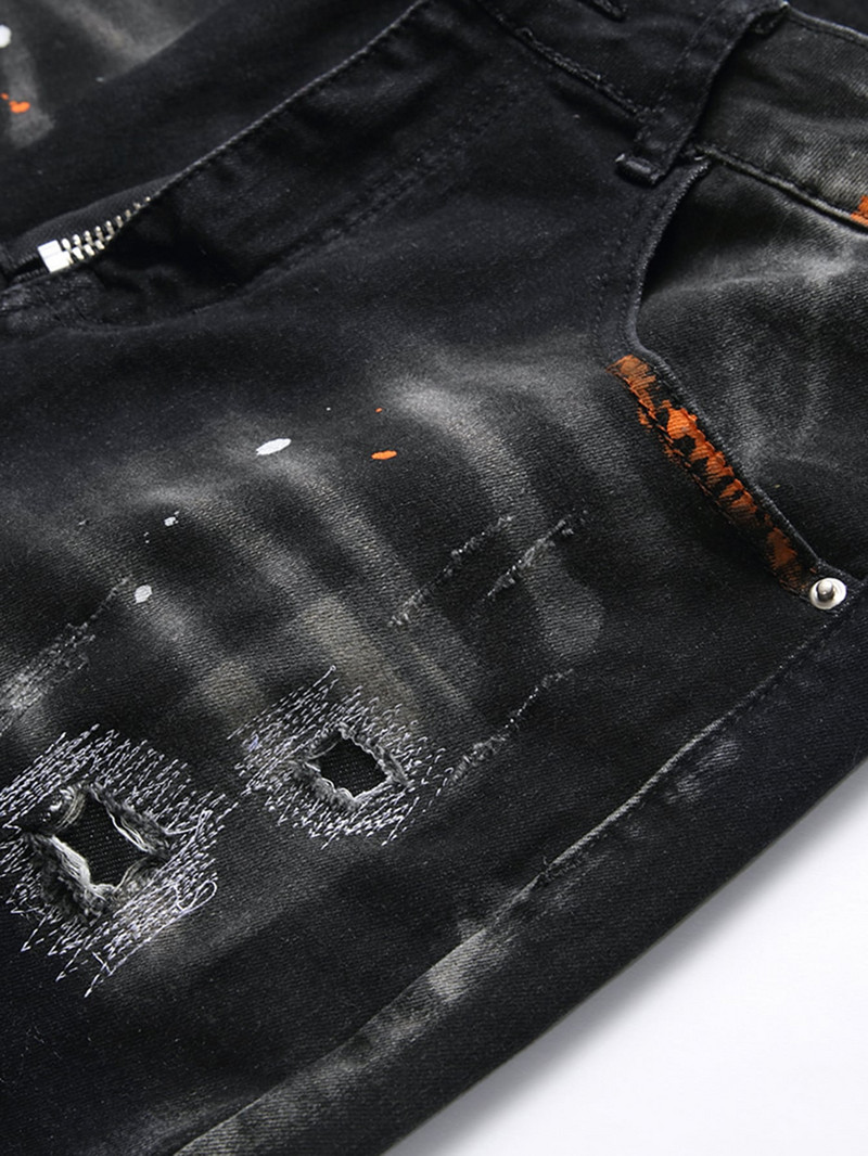 Meeste graffitiga lõhki tehtud lühikesed teksad 2023. aasta suvi, uus mood, vabaaja õhuke, suur auk, retrostiilis teksapüksid, meeste brändi riided