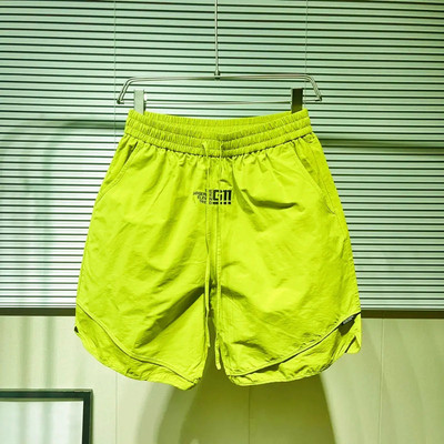 Sporta šorti Vīriešu 2024. gada vasara Jauni ātri žūstoši kravas šorti vīriešu kabatas personības ikdienišķas bikses, korejiešu modes sporta bikses