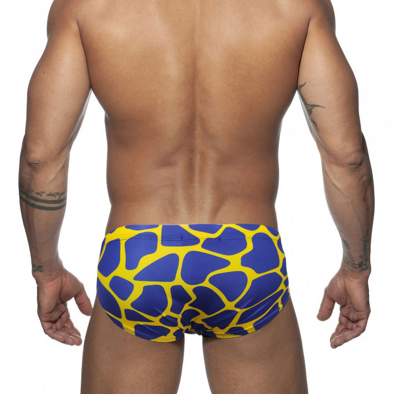 Férfi úszónadrág Szexi úszónadrág rövid vízisport strandnadrág fürdőruha fürdőruha Szexi férfi öltöny szörfözés úszóruha Szarvas minta