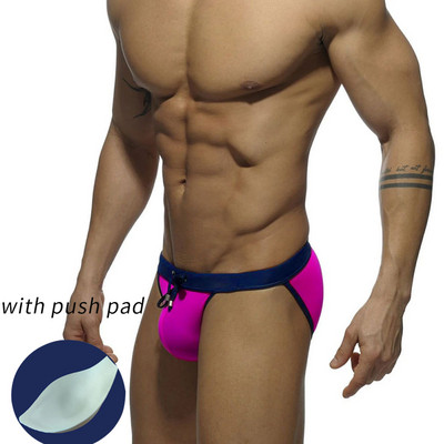 Európai és amerikai férfi szexi magas villás háromszögű fürdőnadrágok divatos színben passzoló egyszerű strand alacsony derekú háromszög bikini Me