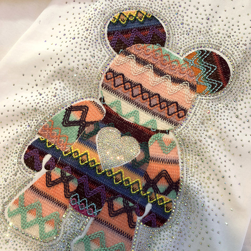 Naiste suvised ülisuured t-särgid O-kaelusega vabaaja särgid Harajuku tüdrukud lühikeste varrukatega valge musta põhjaga armsad karu tikandiga topid