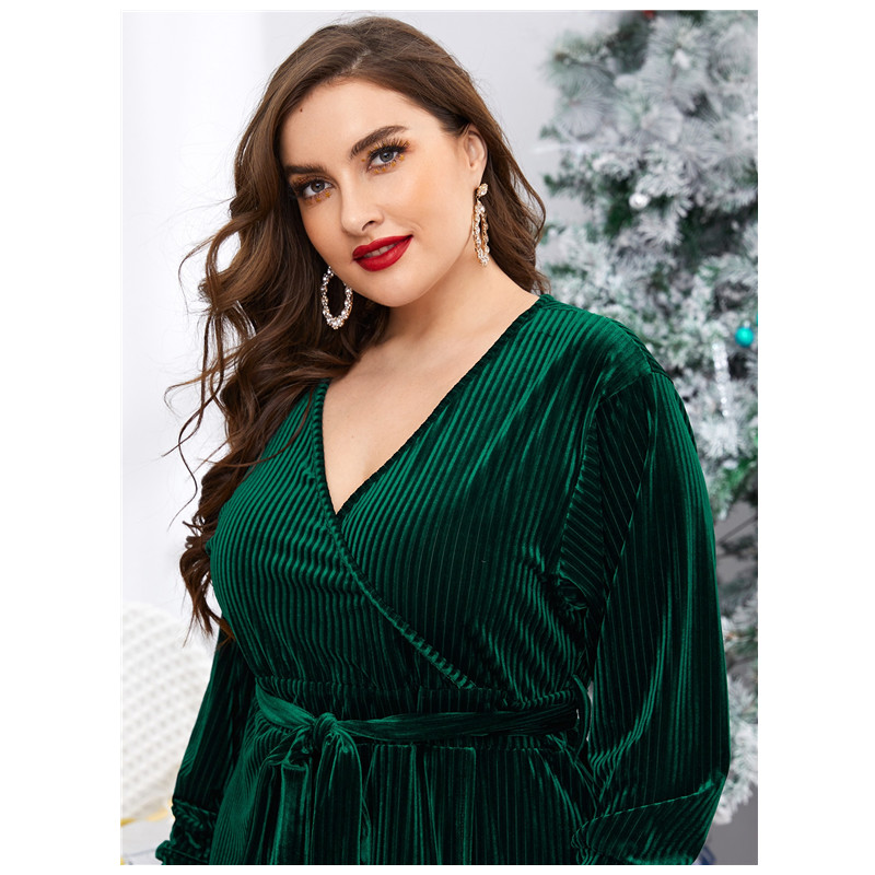 Liela izmēra, garām piedurknēm Eleganta pavasara rudens Midi samta ietīšanas kleita ar sasienamu jostasvietu V veida kakla izgriezumā, formāli pieskaņota, uzliesmojoša ballīšu kleita Ziemassvētku kleita