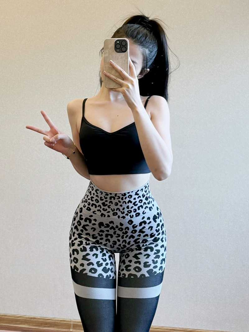 Ērtākās leoparda raksta sarkanas sieviešu sporta zeķubikses ar augstu vidukli