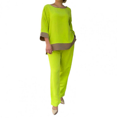 Három negyed ujjú póló Stílusos női felső nadrág szett kerek nyakkal, három negyed ujjú, kontraszt színű póló A számára