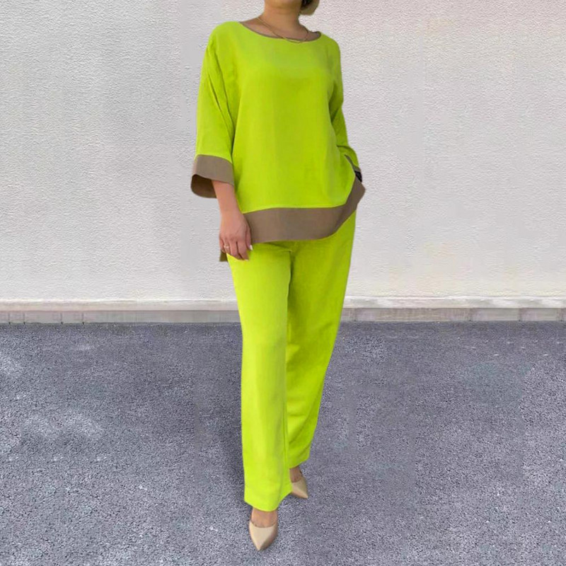 Három negyed ujjú póló Stílusos női felső nadrág szett kerek nyakkal, három negyed ujjú, kontraszt színű póló A számára